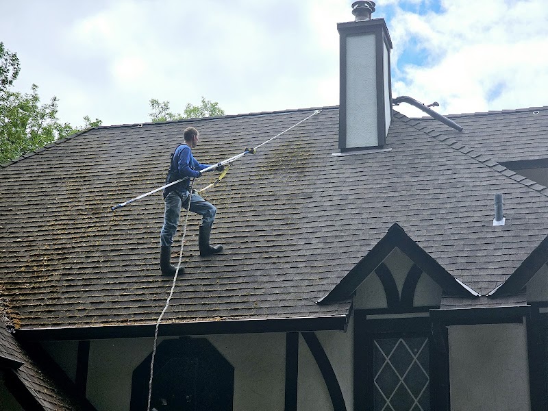Referred Roof Cleaning & Exteriors photo 2