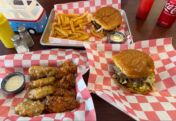 Photo by Afzal Shaker