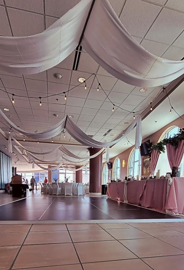 Photo by Stephanie K