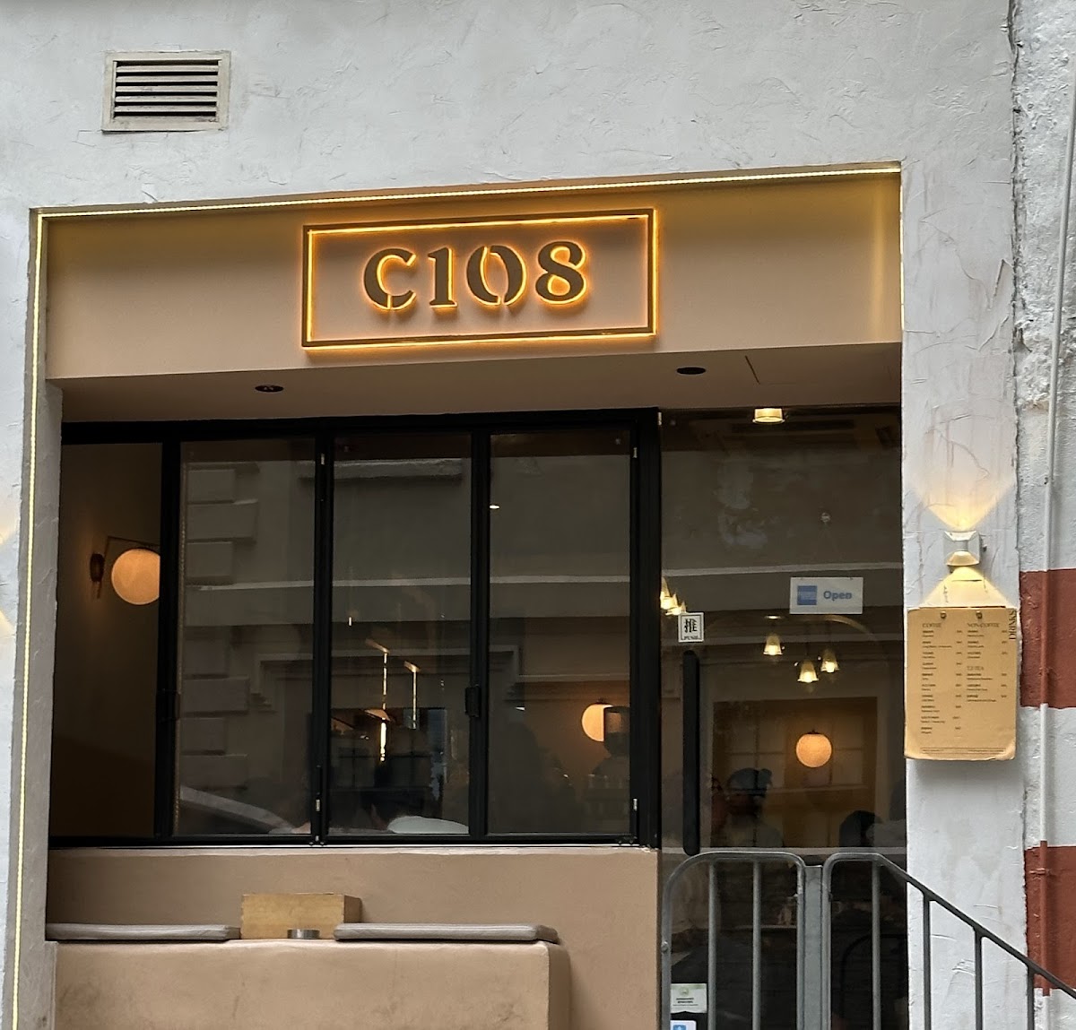 C108 photo 5