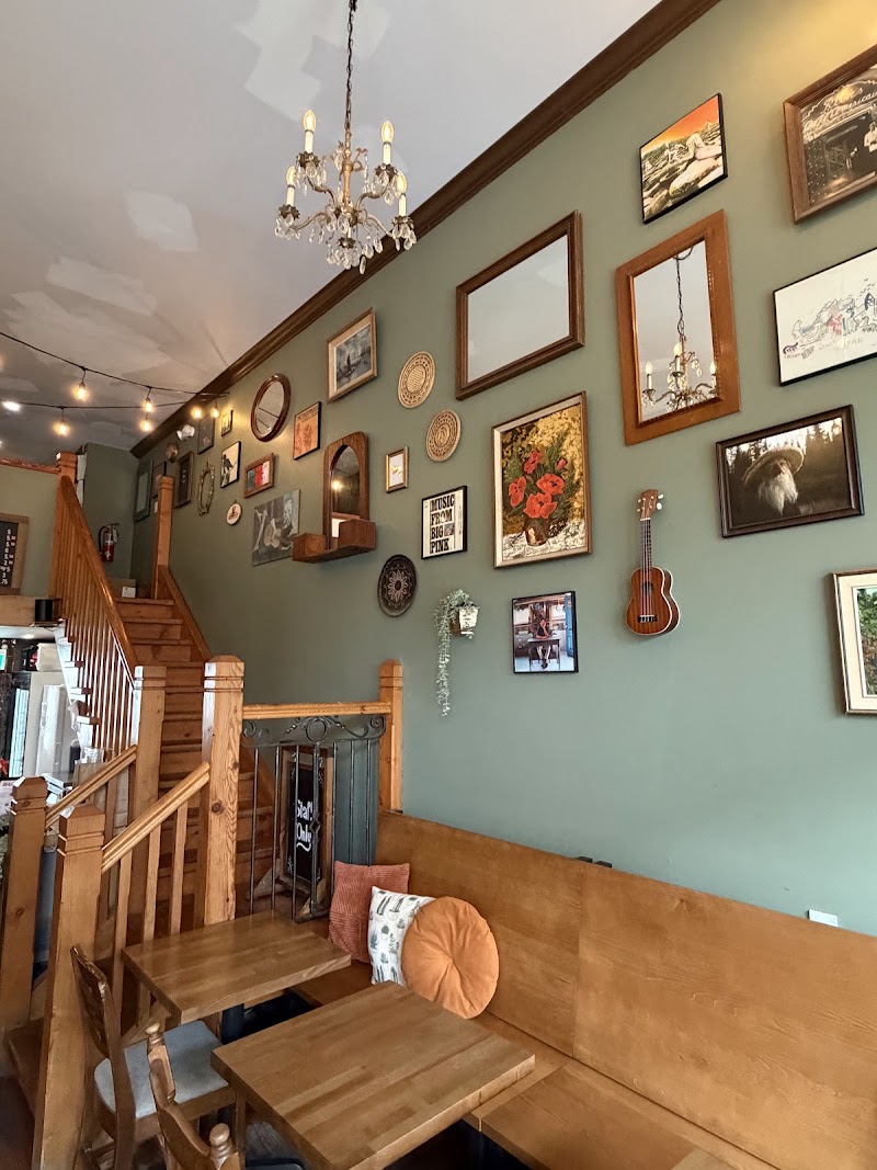 Lost and Found Café photo 2