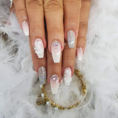 Lucky Hair & Nail Hanna