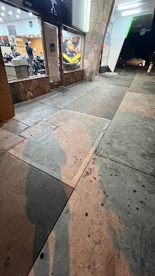 Goldfingers Hairdressing photo 3