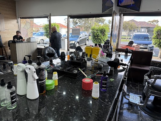 Goldfingers Hairdressing photo 2