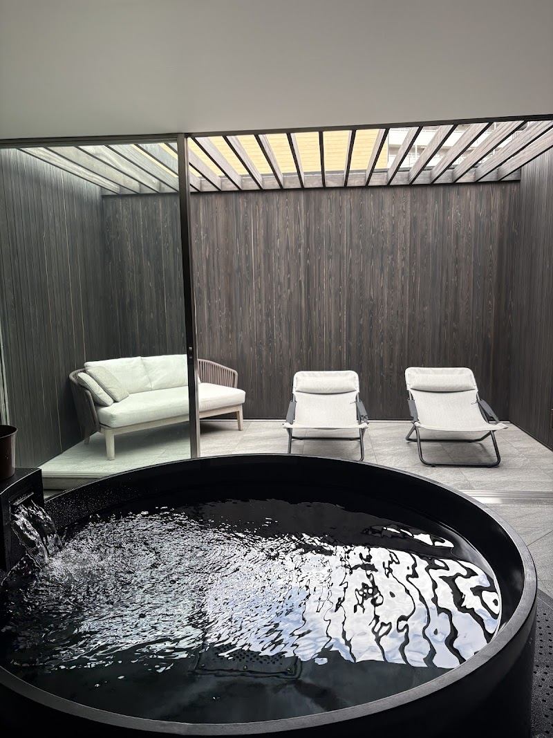 ESC CLUB (The SAUNA) 2