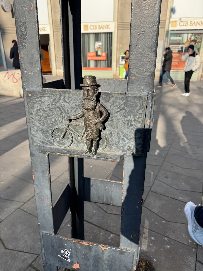 One of Budapest’s hidden statues
