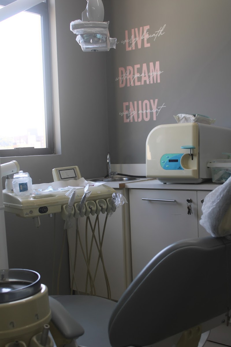 Dra. Manoela Neves | Odontologia Integrada - foto 2