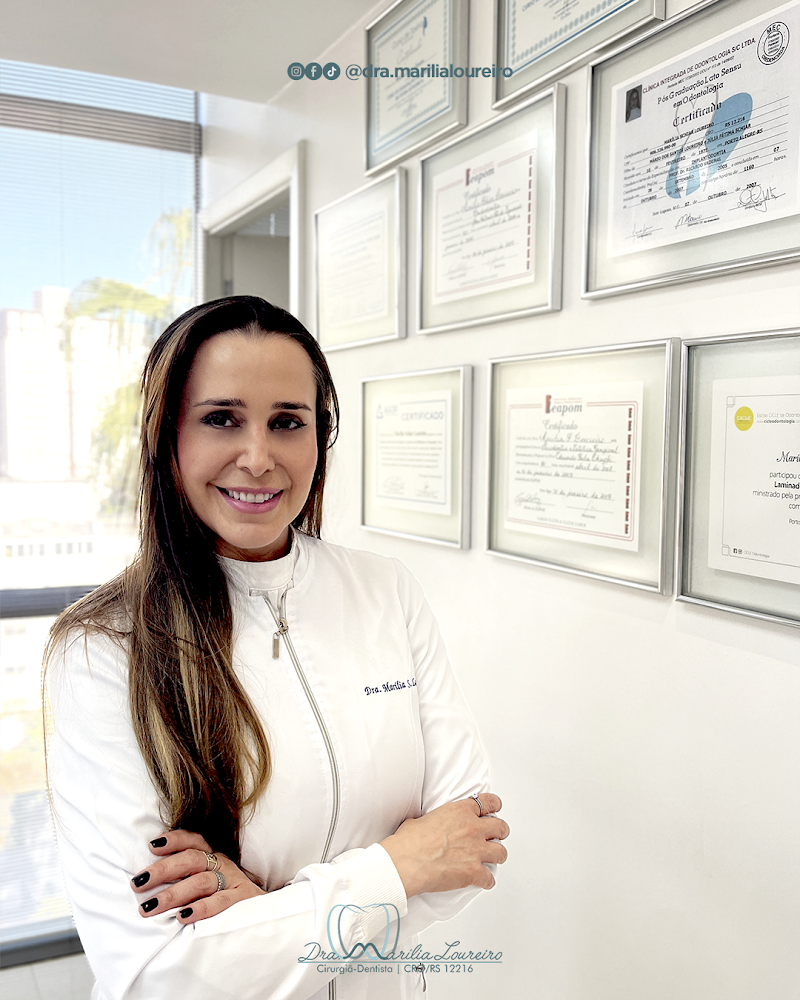 Dra. Marília Loureiro | Implantes e Próteses Dentárias - foto 3
