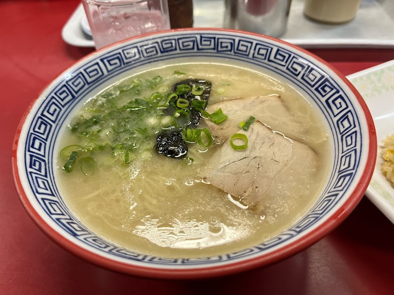 元祖長浜ラーメン金豚 東店 写真2