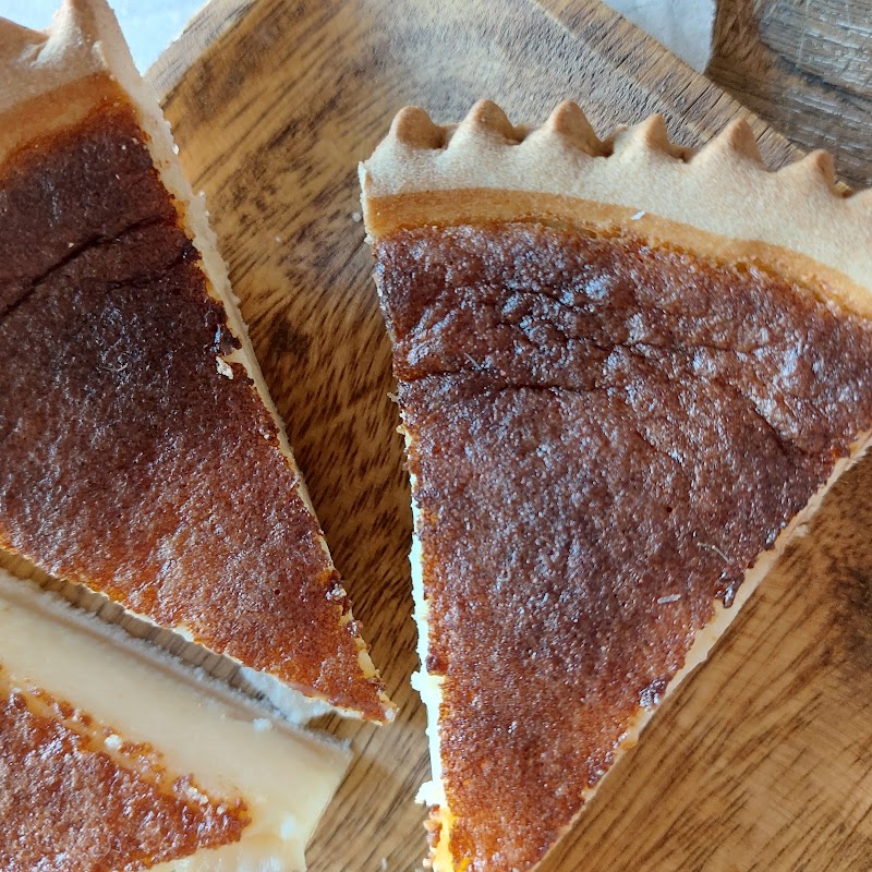 Eggpie ni Lolobet (Tess Bakery)