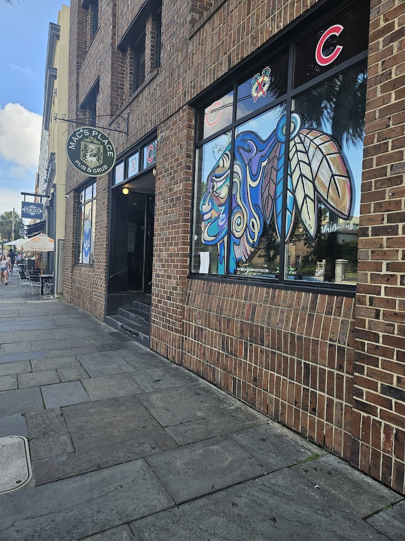 Mac's Place photo 4