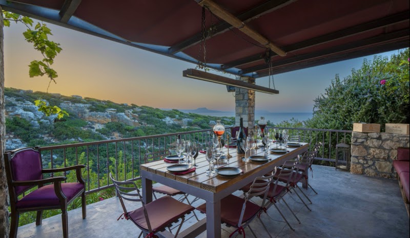 The Secret Gorge - Restaurant & Wine Tasting Experience