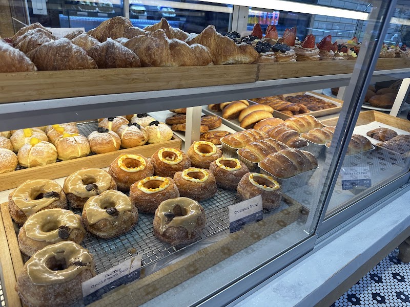 Paris Baguette photo 2