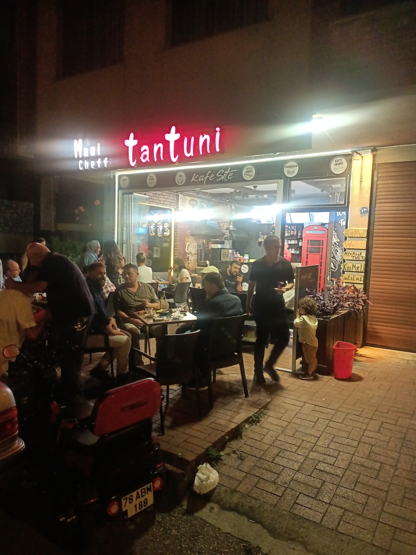 Mami Cheff Tantuni mekanı
