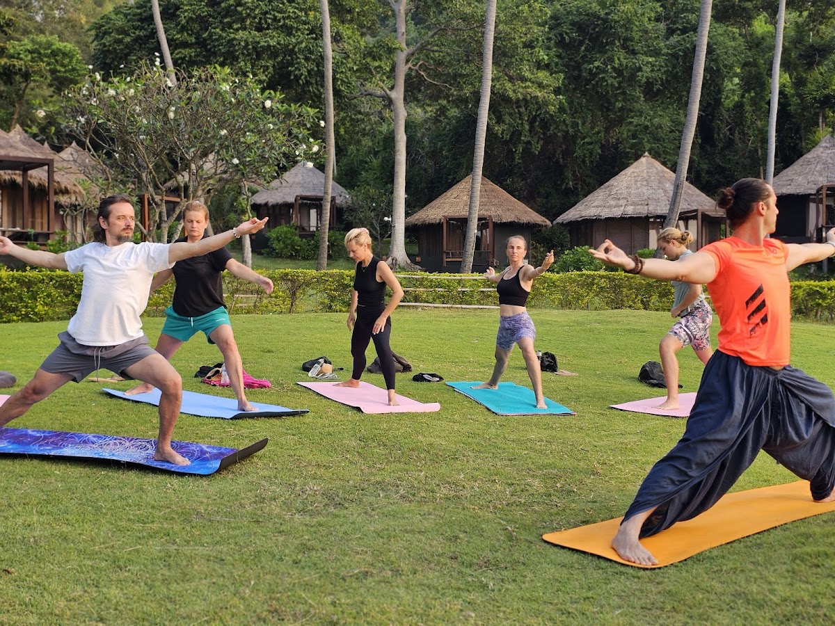 Yoga Hub Club — 3