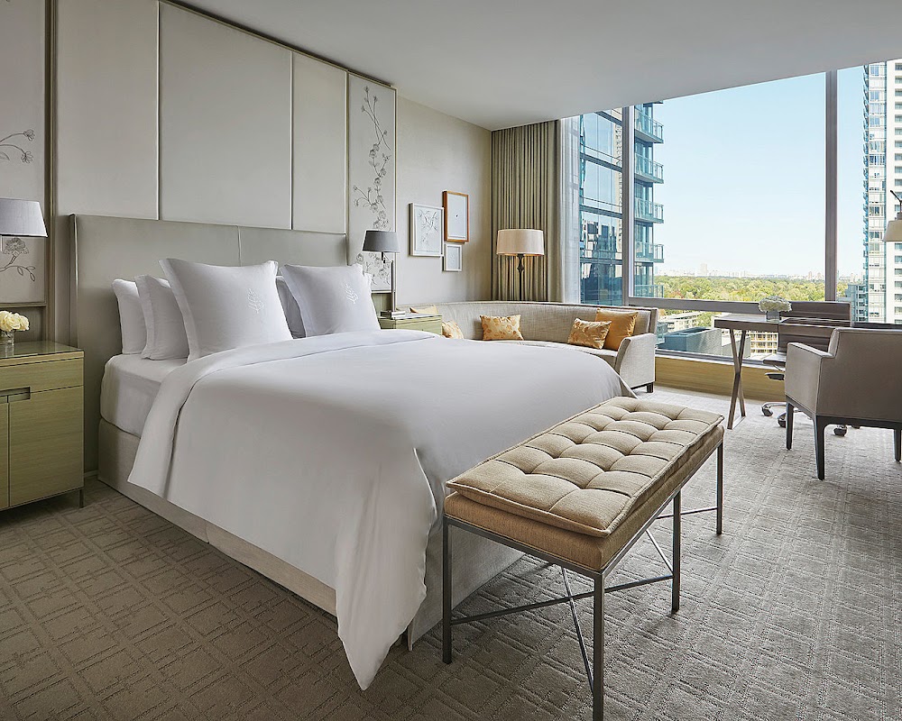 Four Seasons Hotel Toronto — photo 2