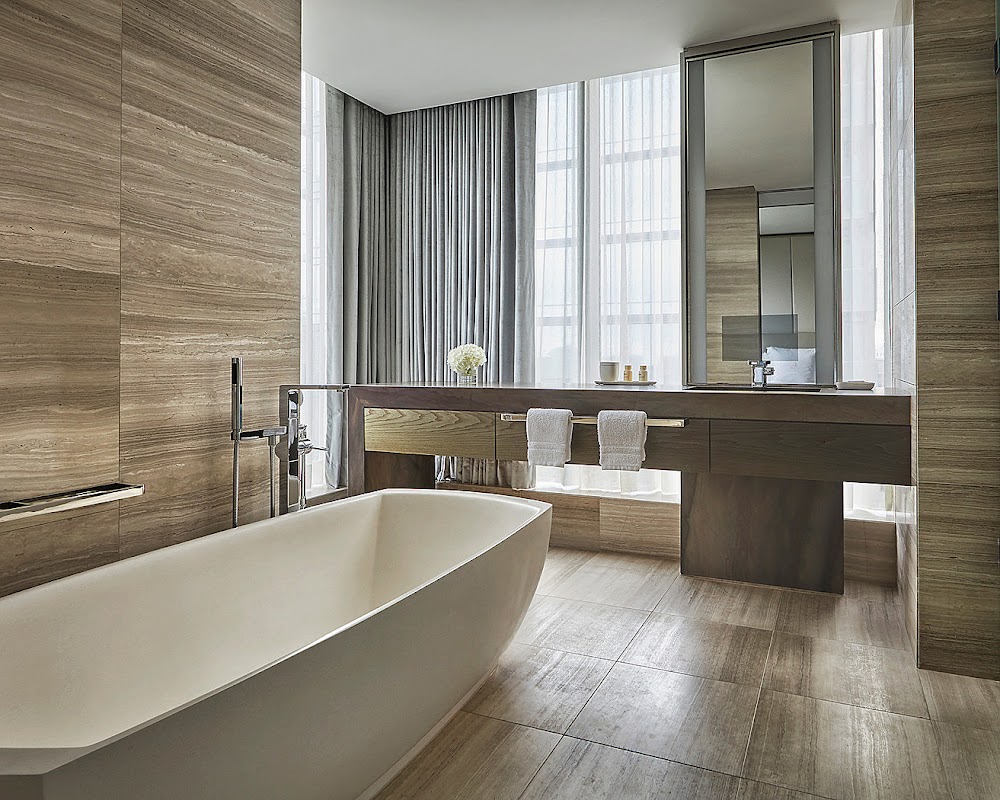 Four Seasons Hotel Toronto — Elevated dining