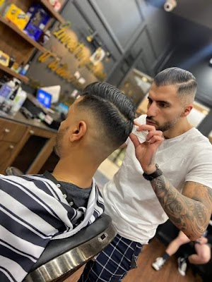 Craftsmen Barbershop Orange photo 2
