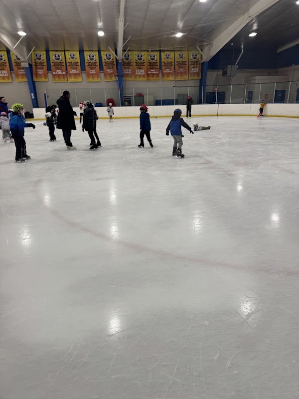 Detroit Ice Skating Club exterior — Bloomfield Hills, United States