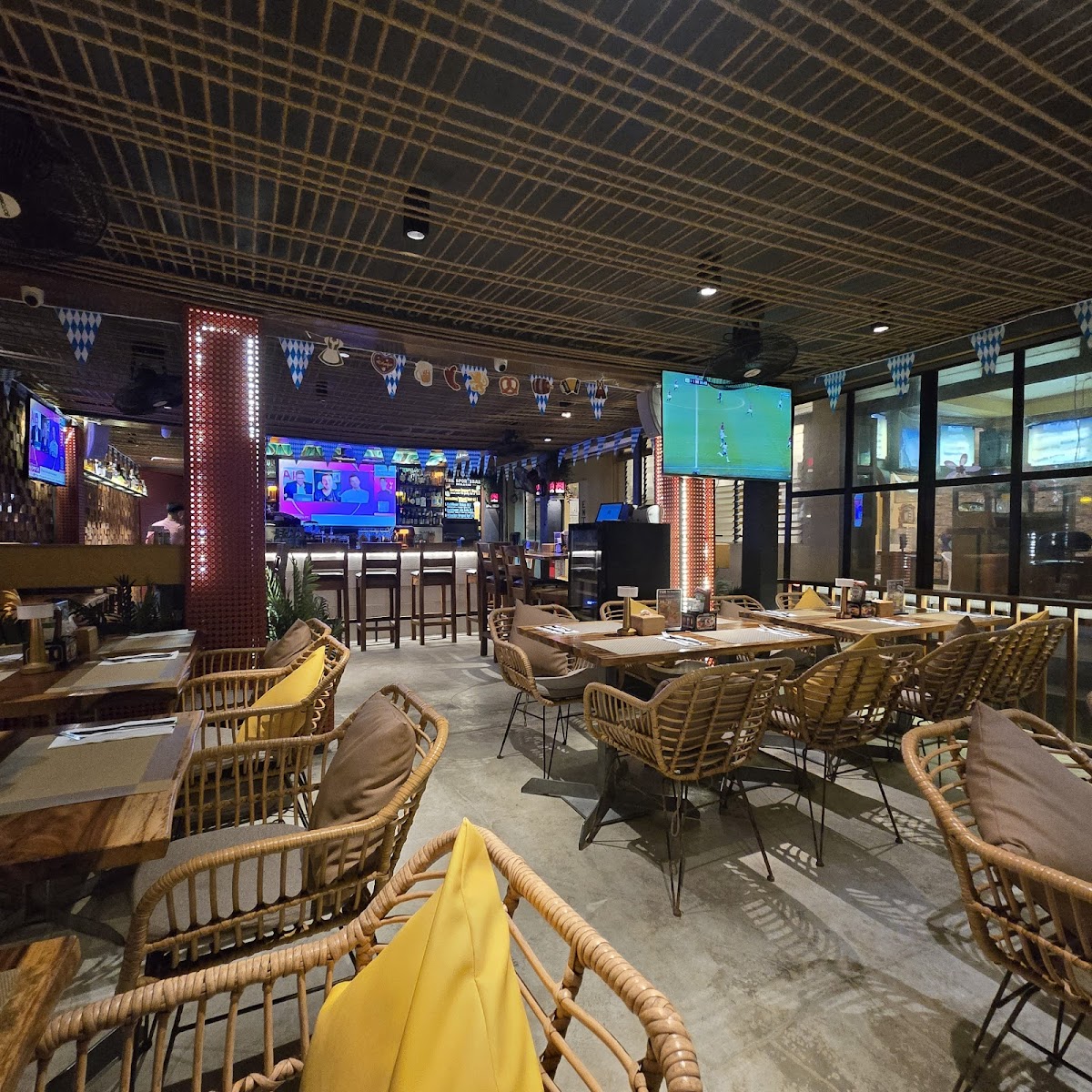 TGH The Grillhouse Sportsbar in boracay