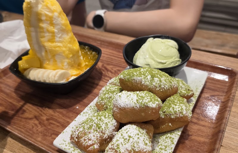 Grace Street Coffee & Desserts photo 3
