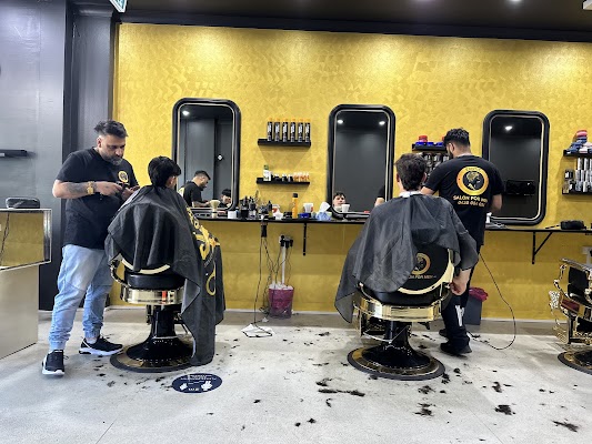 Exotic salon for men