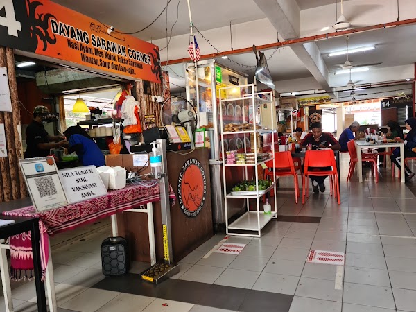 Mee Kolok & Laksa Sarawak - Photo 1