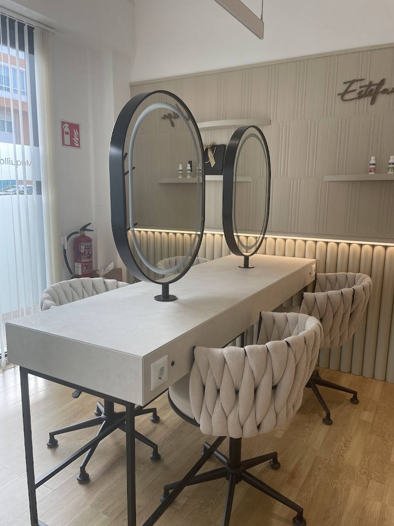 Estefanía Veiga Salón de Belleza photo 4
