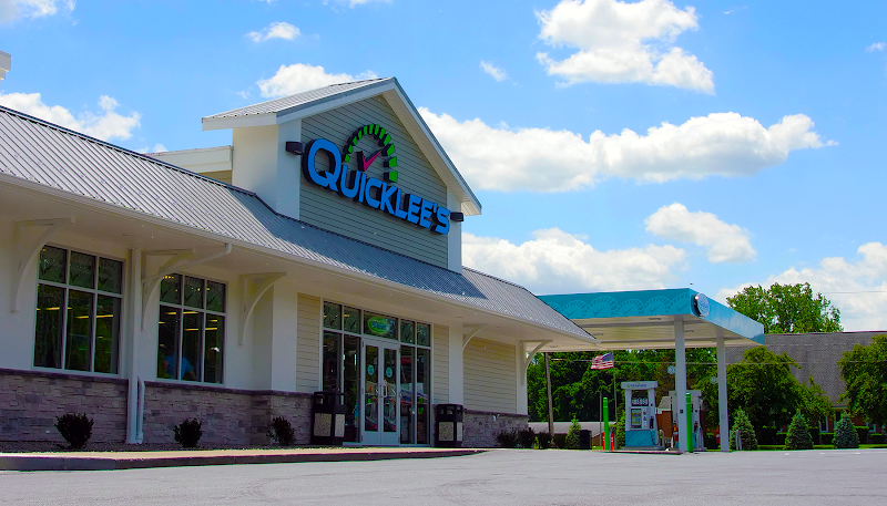 Quicklee's Batavia photo 3