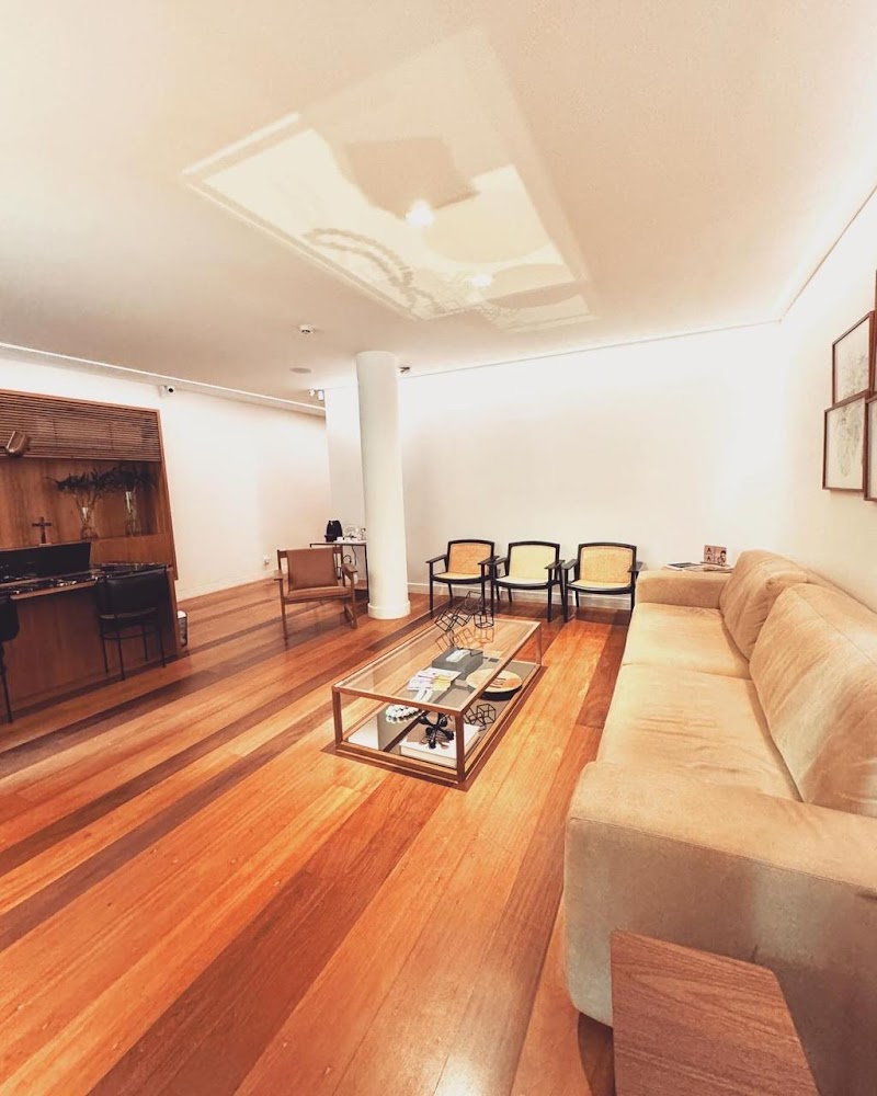 Dra. Fabiana Lisboa I Dentista I AirFlow I Limpeza sem Incômodo I Lentes de Contato I Periodontista I Implante - foto 3