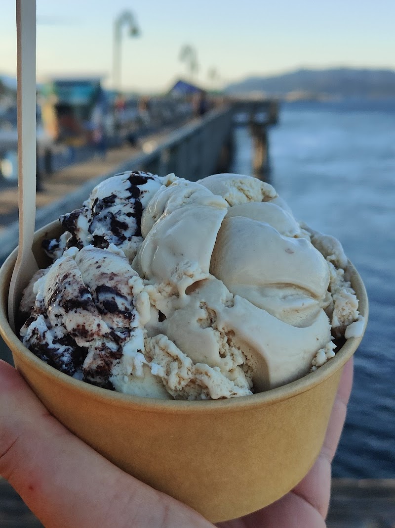 Discovery Fishing Pier Ice Cream Shop photo 2