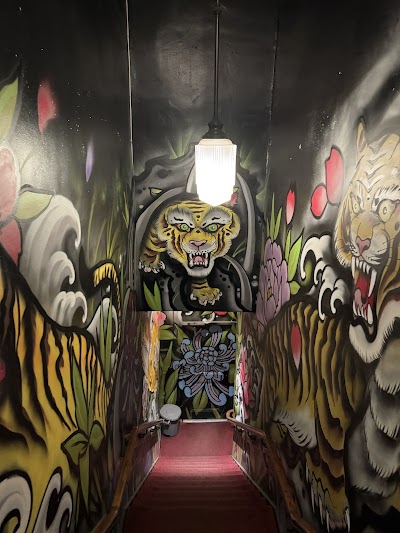 11 Tigers photo 4