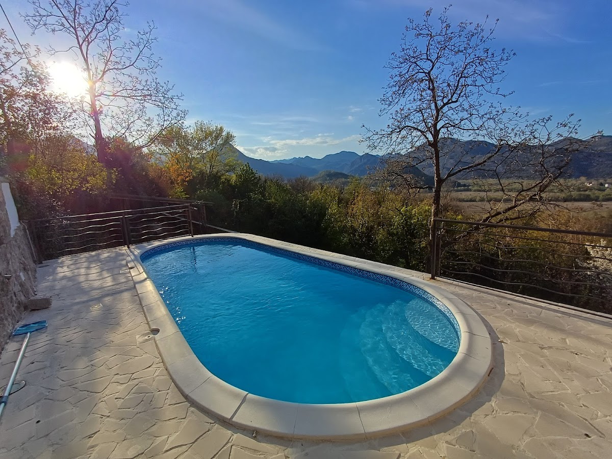Villa Miela — 4