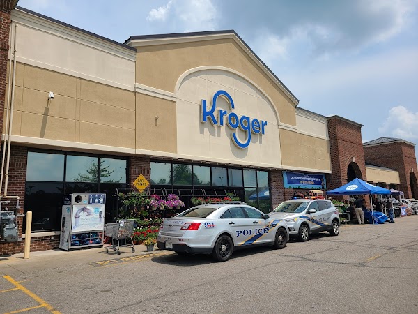 SNOW FRUIT @ KROGER L-753 exterior