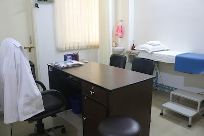 Dr. Somya Sinha - Image 2