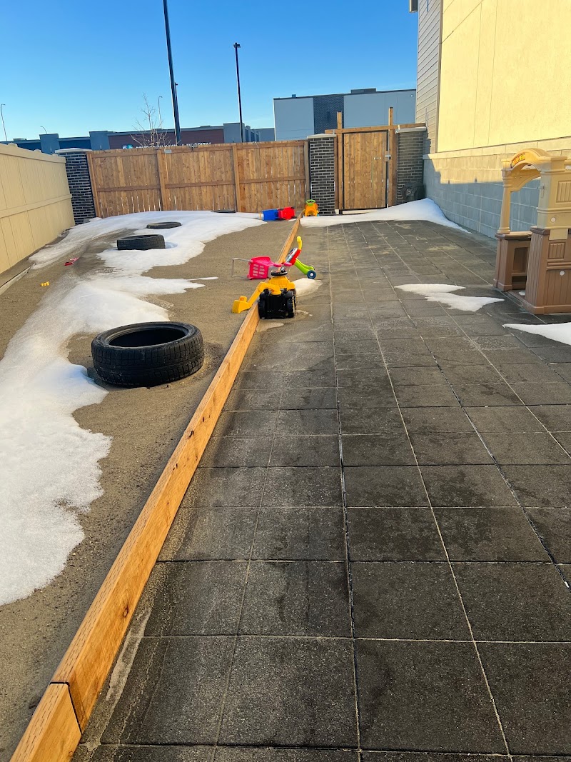 Kids Pointe Daycare &OSC photo 2