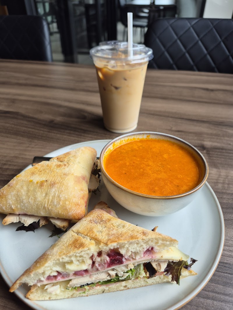 The Pulse Cafe & Eatery photo 3