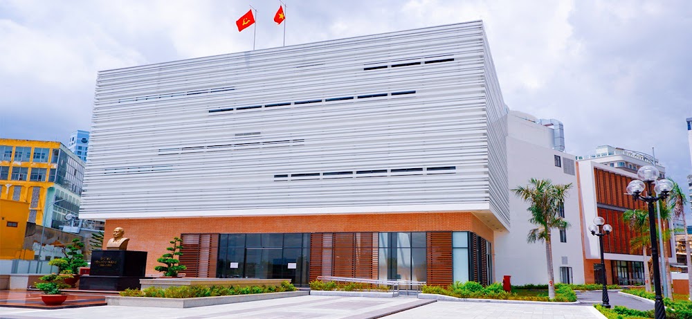 Ton Duc Thang Museum fotoğraf 1