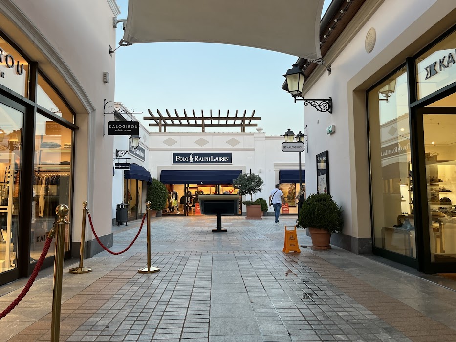 Designer Outlet Athens fotoğraf 1