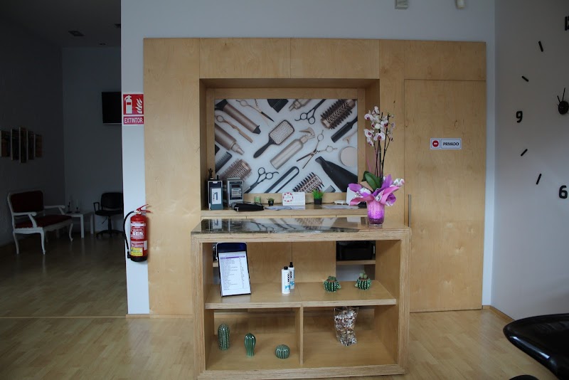 Peluquería Silvia y Paula photo 5