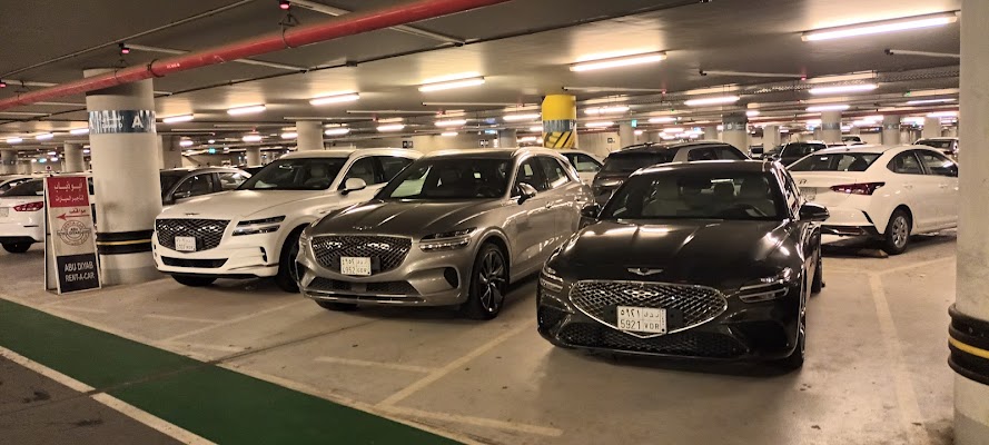 ‏أبو ذياب لتأجير السيارات