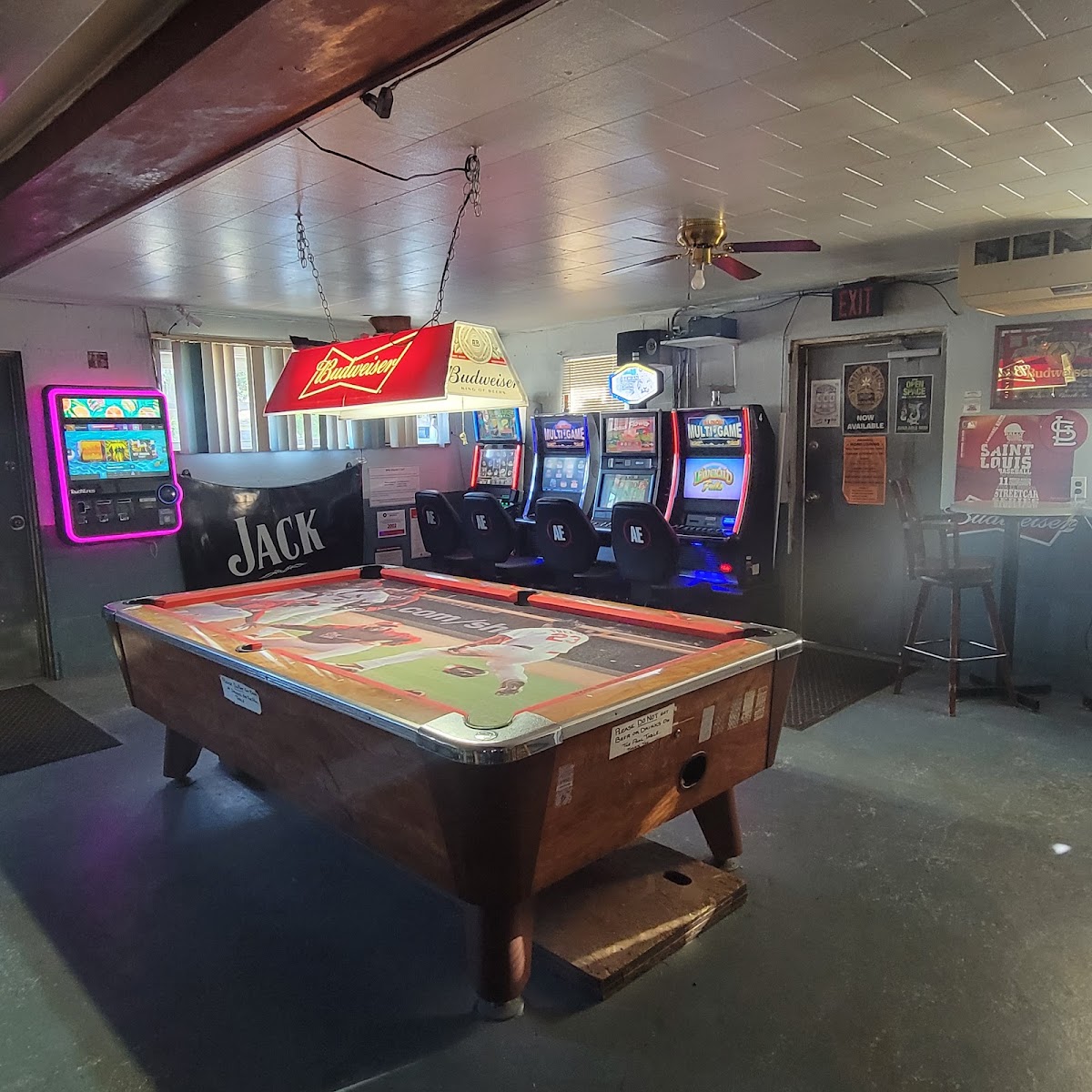 Lutz's Tavern photo 2