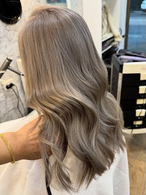 Madame Pink's Hair and Beauty