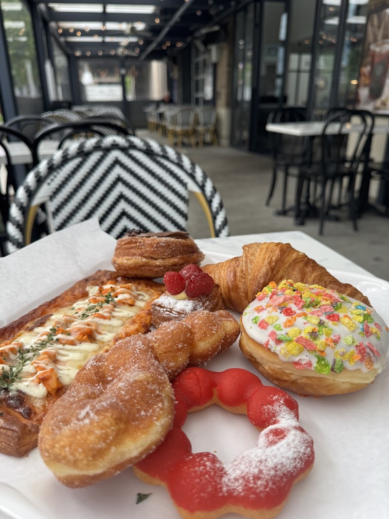 Paris Baguette photo 2