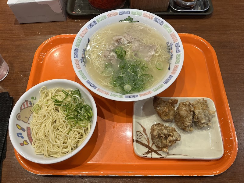 博多ラーメンはかたや 川端店 写真4