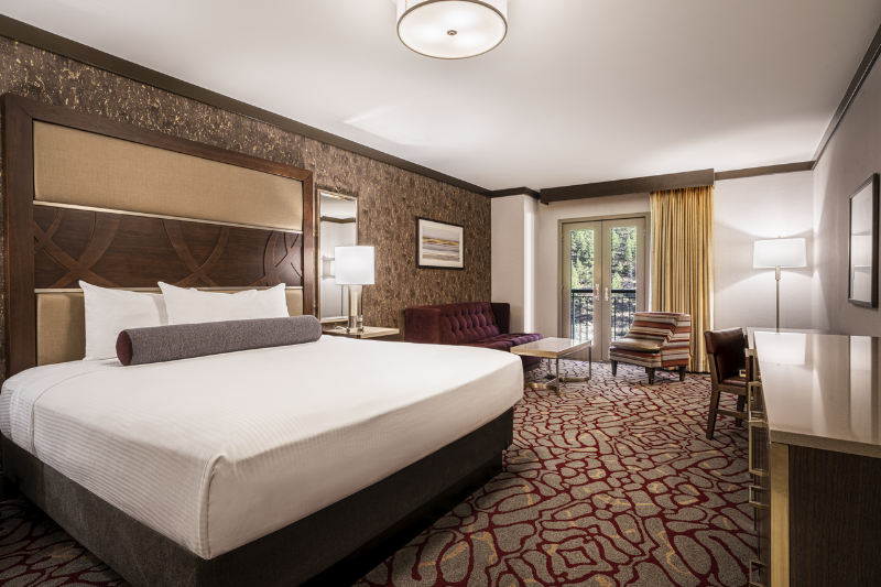 Horseshoe Black Hawk photo 5