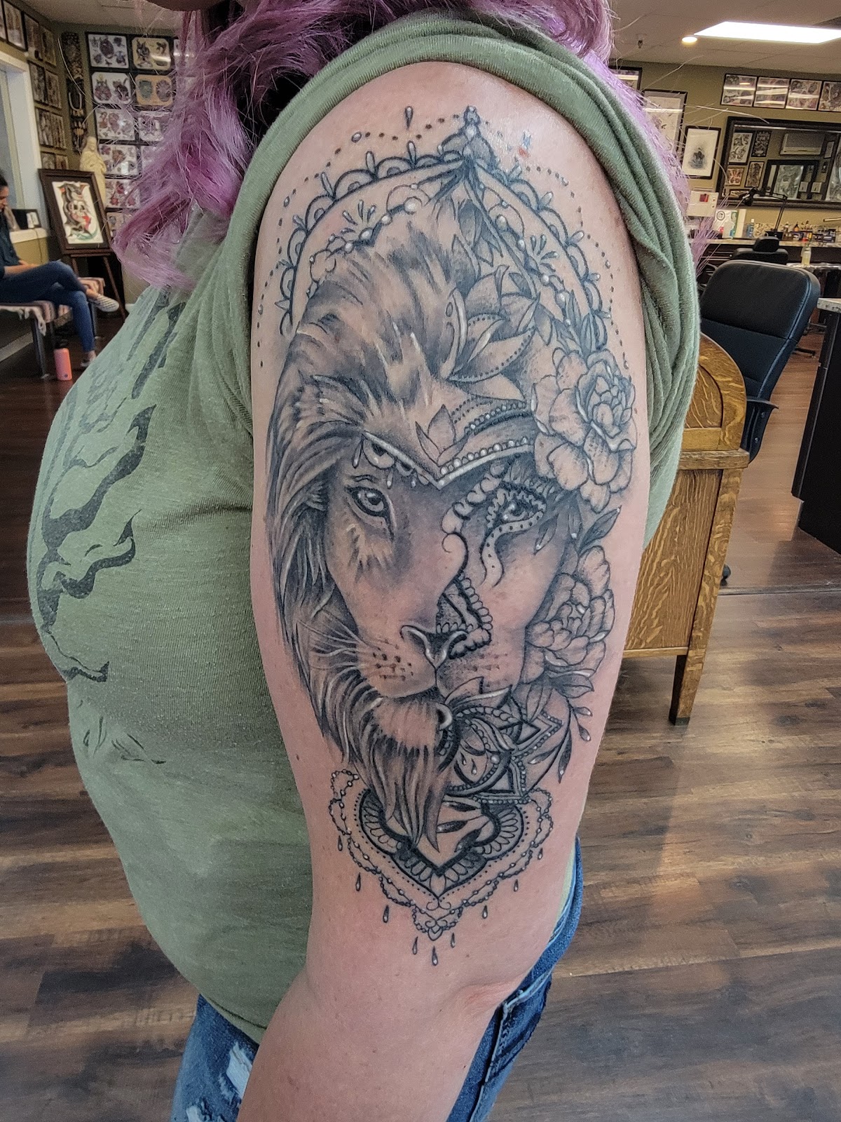 Rose Gold Tattoo tattoo work — photo 2