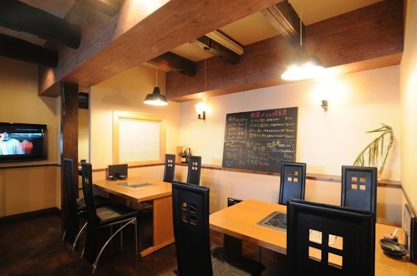 肉の変態集団 疾風ホルモン久茂地本店