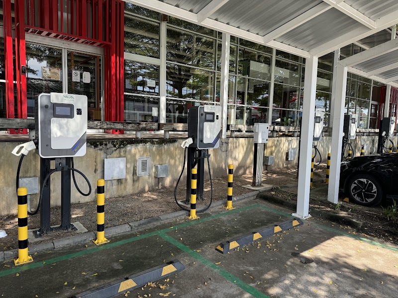 EA Anywhere Charging Station