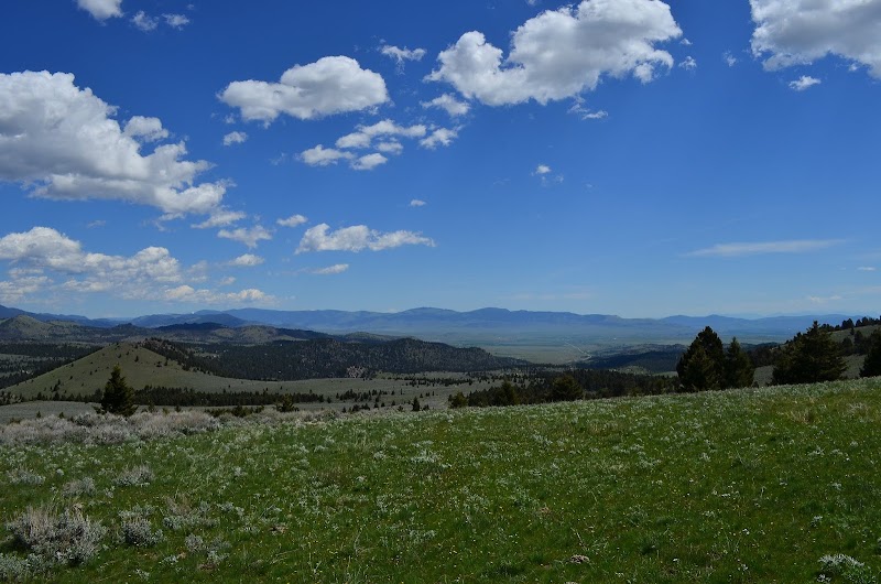 Iron Wheel Outfitters - Photo 3